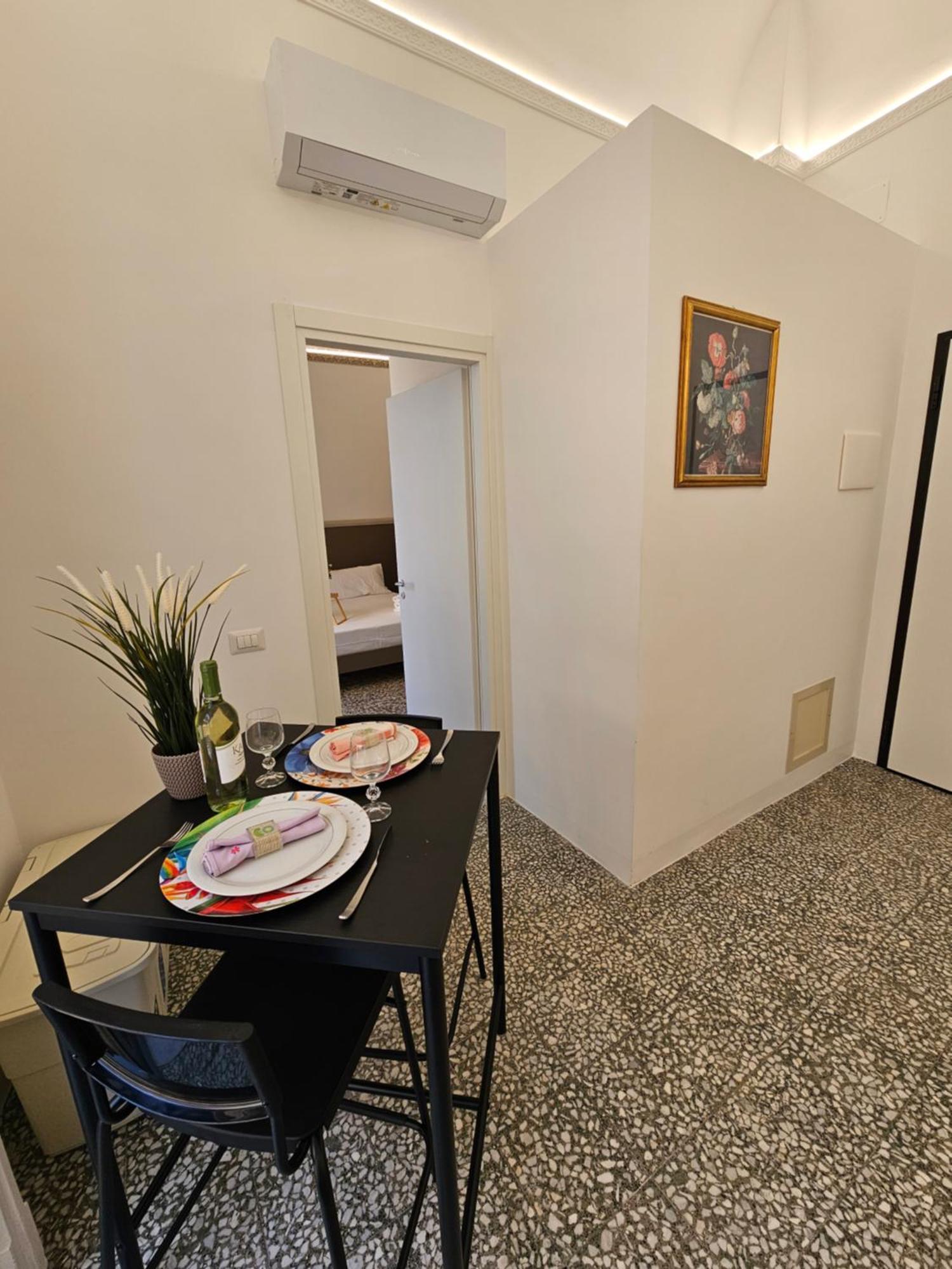 Grey House Apartments Catania Exterior photo
